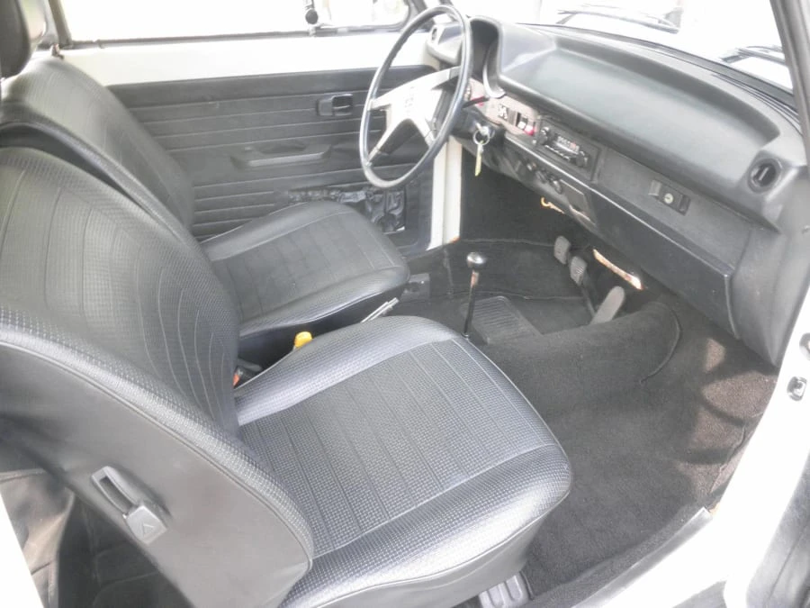 1977 Volkswagen Super Beetle - Image 5 of 8