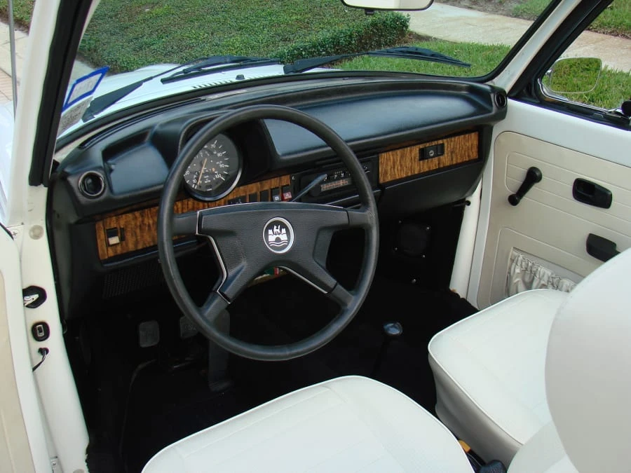 1977 Volkswagen Super Beetle - Image 6 of 10