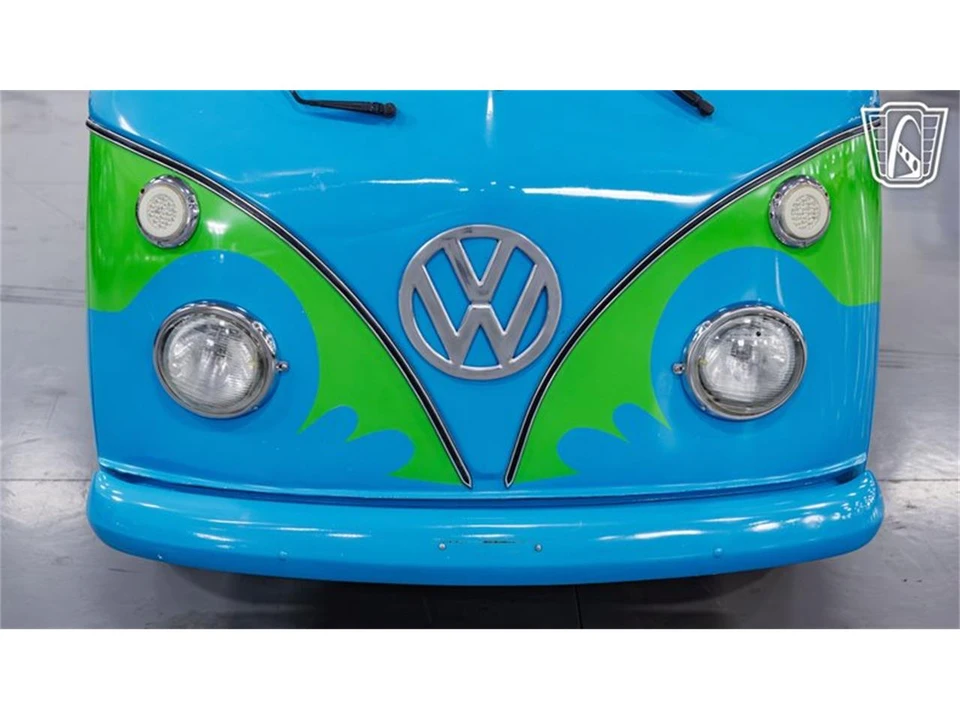 1977 Volkswagen Bay-Window Bus - Image 7 of 31