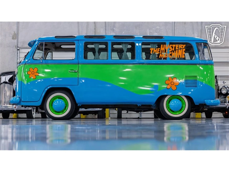 1977 Volkswagen Bay-Window Bus - Image 12 of 31