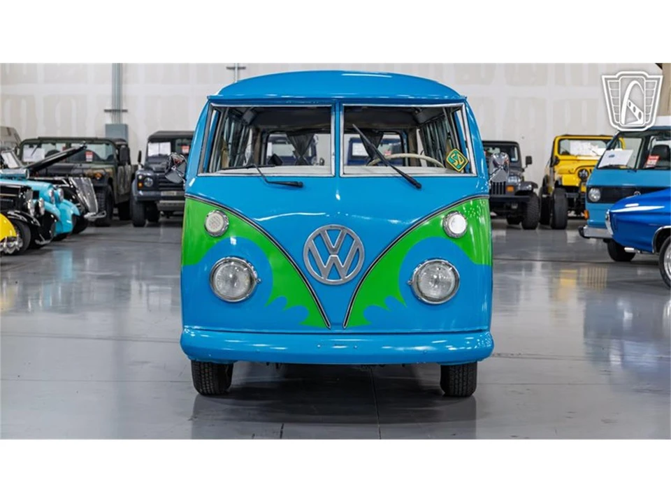 1977 Volkswagen Bay-Window Bus - Image 4 of 31