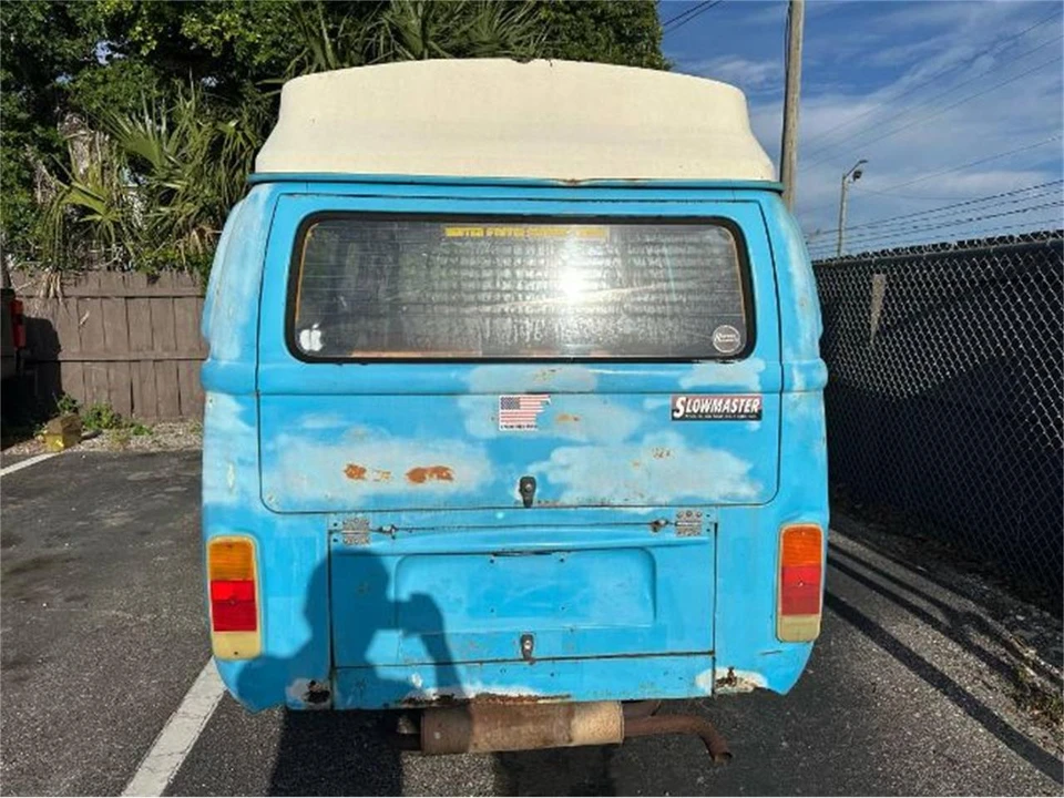 1977 Volkswagen Bay-Window Bus - Image 13 of 17