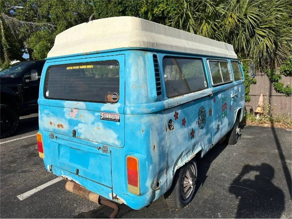 1977 Volkswagen Bay-Window Bus - Image 15 of 17