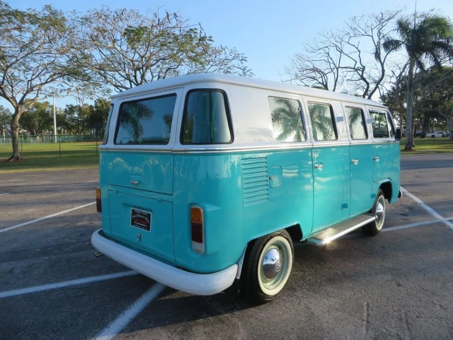 1977 Volkswagen Bay-Window Bus - Image 3 of 12