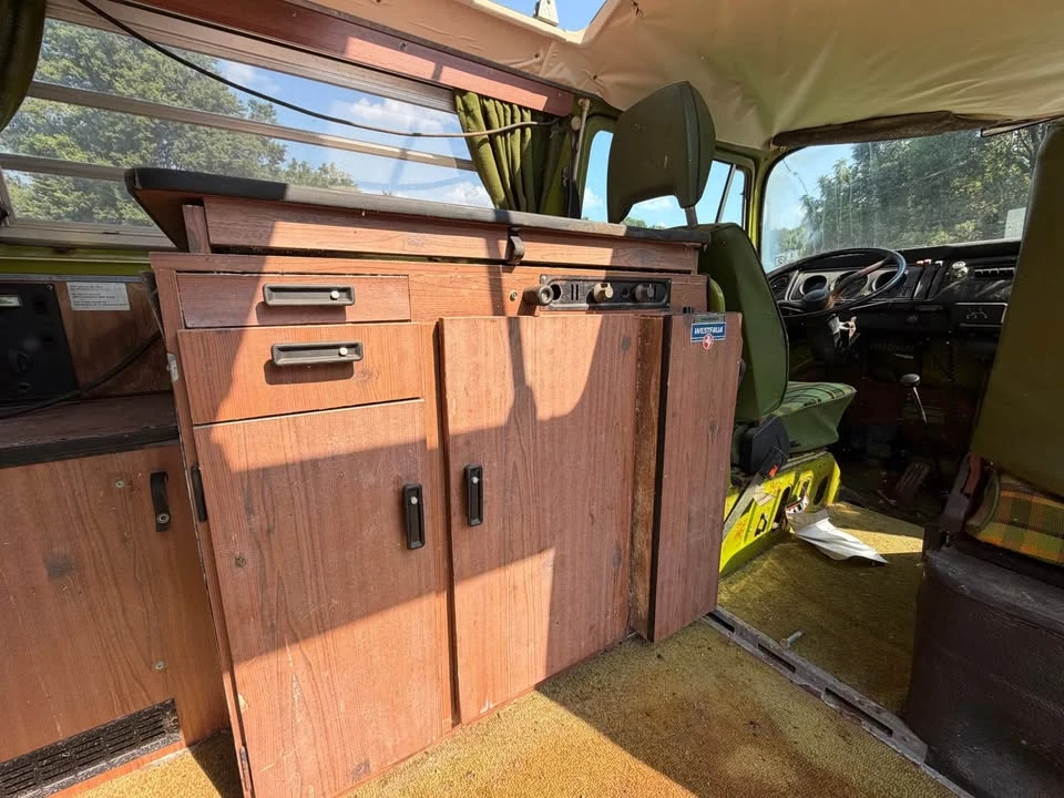 1977 Volkswagen Bay-Window Bus - Image 12 of 20