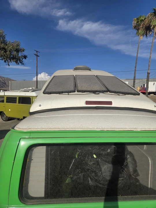 1977 Volkswagen Bay-Window Bus - Image 9 of 11