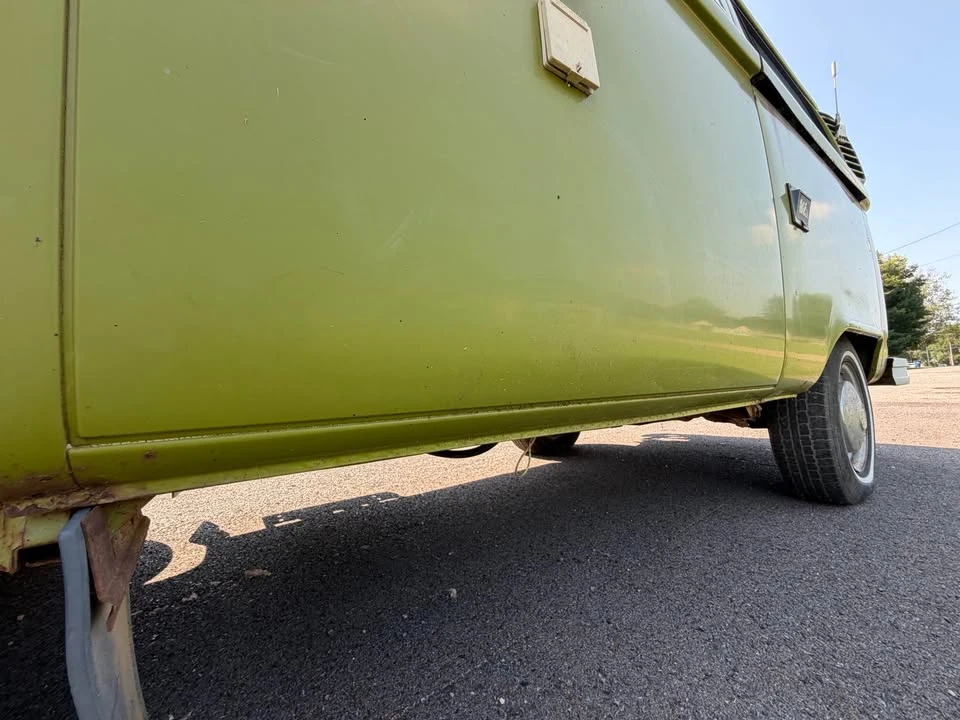 1977 Volkswagen Bay-Window Bus - Image 20 of 20