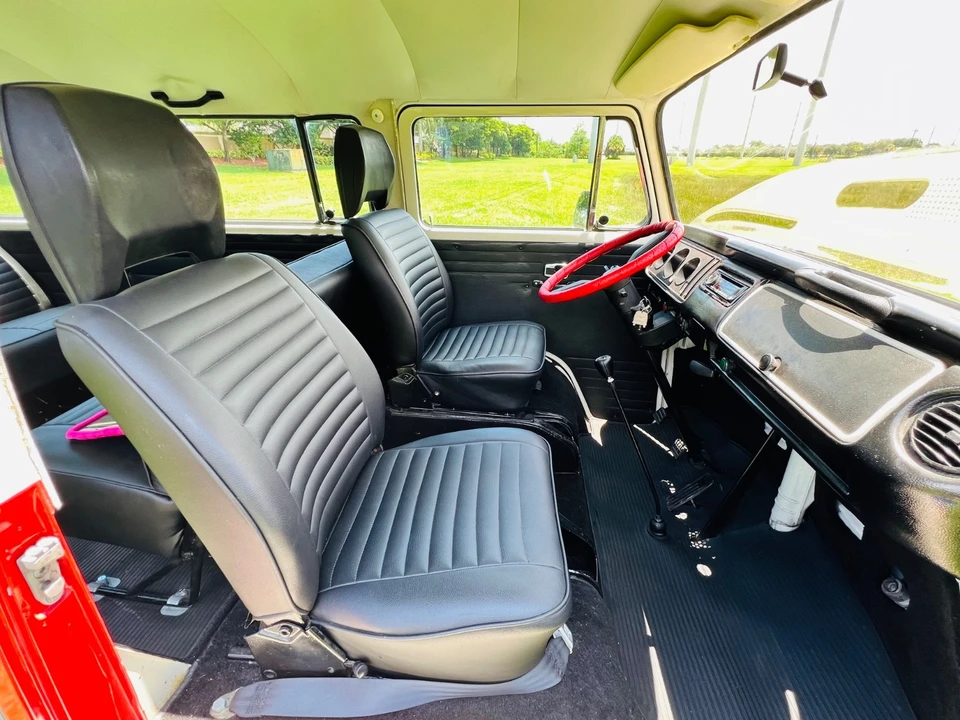 1977 Volkswagen Bay-Window Bus - Image 14 of 20