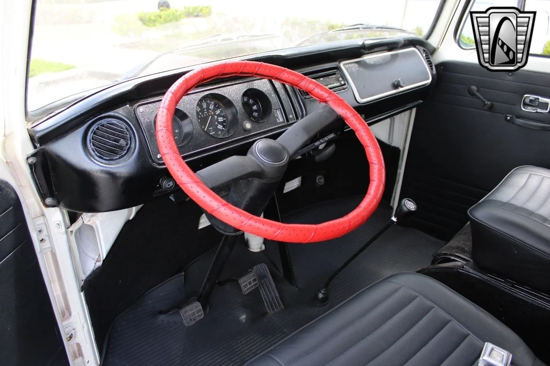 1977 Volkswagen Bay-Window Bus - Image 11 of 21