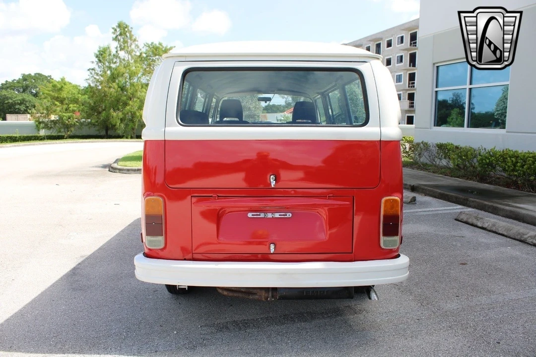 1977 Volkswagen Bay-Window Bus - Image 7 of 21
