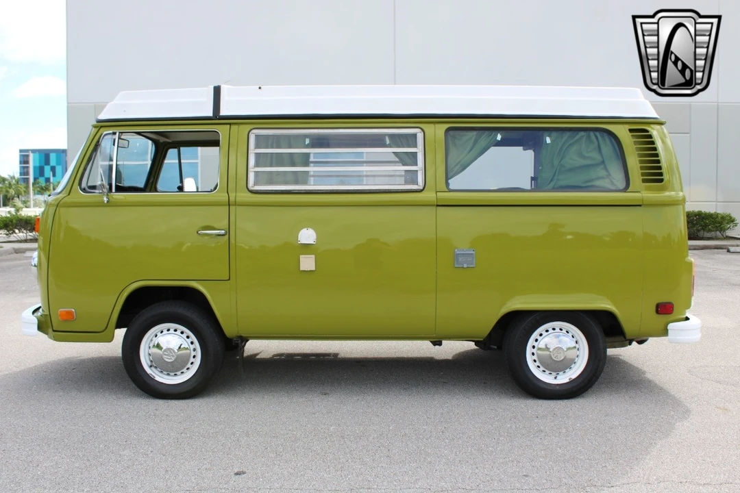 1977 Volkswagen Bay-Window Camper - Image 8 of 12