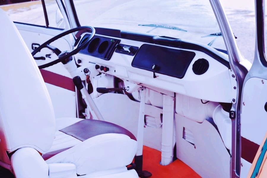 1977 Volkswagen Bay-Window Bus - Image 3 of 12