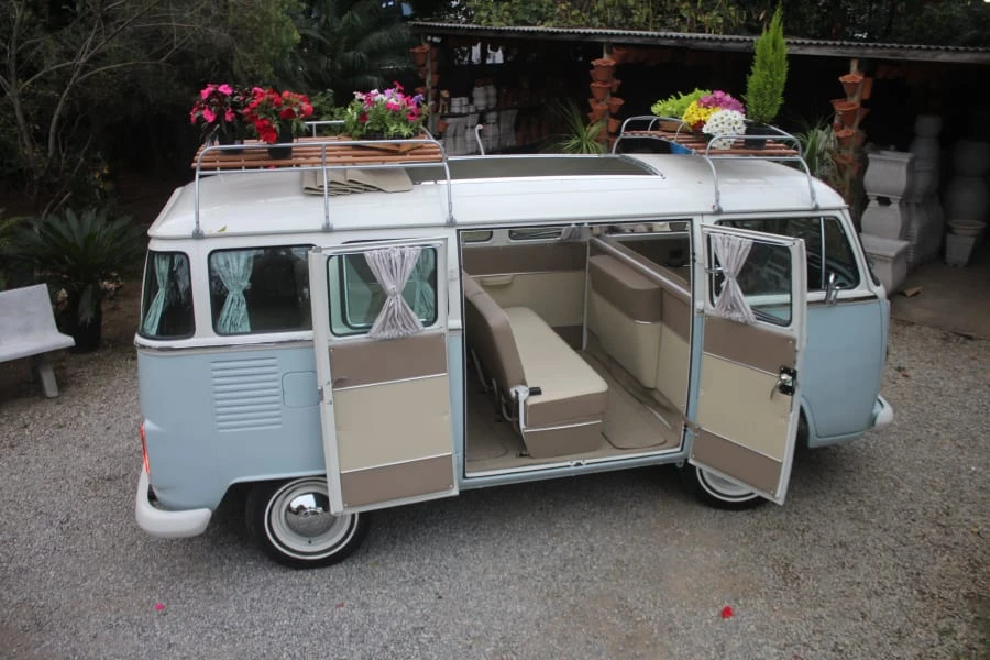 1977 Volkswagen Bay-Window Bus - Image 12 of 16