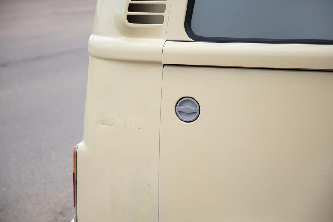 1977 Volkswagen Bay-Window Bus - Image 24 of 31