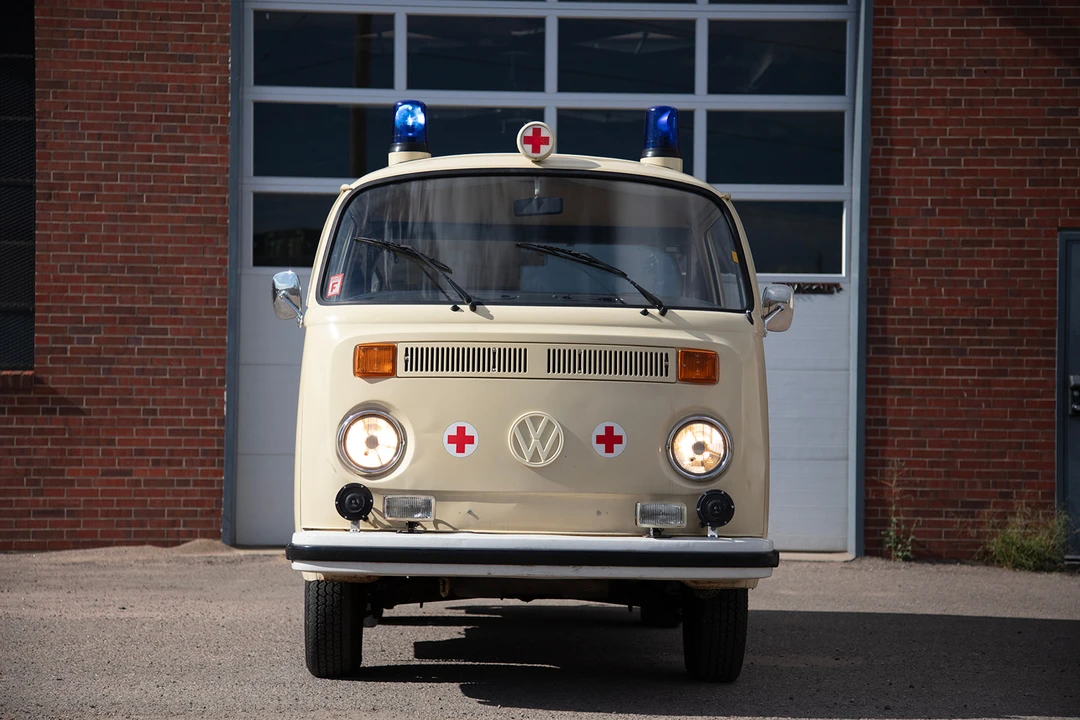 1977 Volkswagen Bay-Window Bus - Image 14 of 31