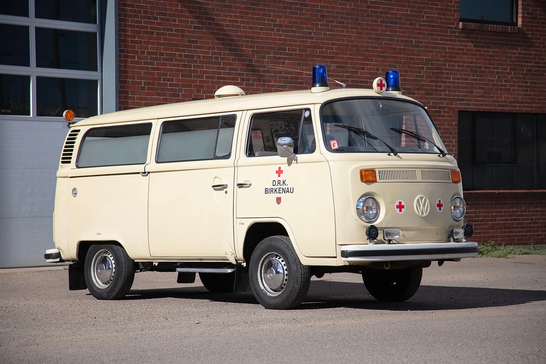 1977 Volkswagen Bay-Window Bus - Image 20 of 31
