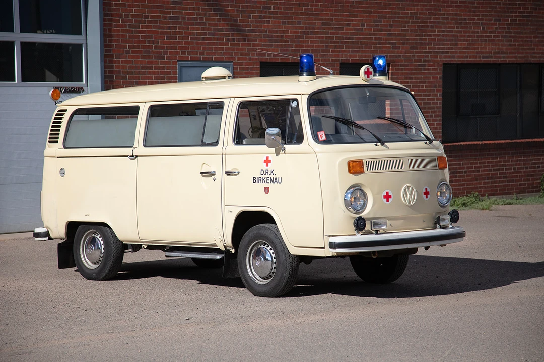 1977 Volkswagen Bay-Window Bus - Image 19 of 31