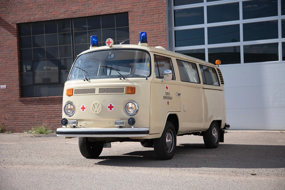 1977 Volkswagen Bay-Window Bus - Image 17 of 31