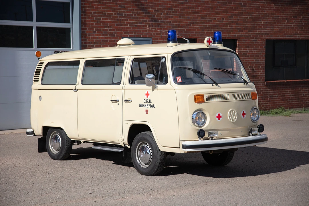 1977 Volkswagen Bay-Window Bus - Image 18 of 31