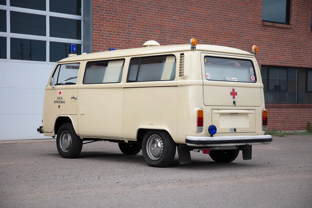1977 Volkswagen Bay-Window Bus - Image 3 of 31