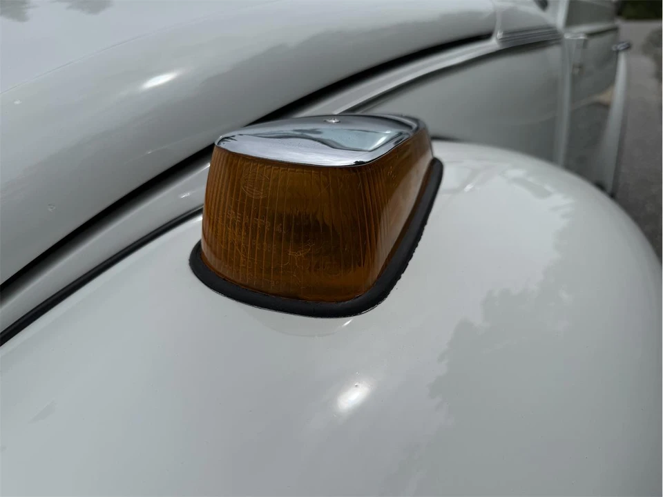 1977 Volkswagen Super Beetle - Image 23 of 31