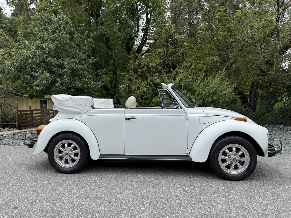 1977 Volkswagen Super Beetle - Image 10 of 31