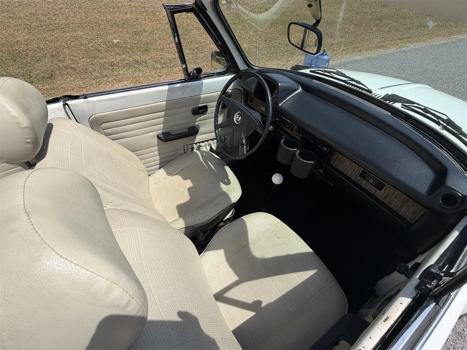 1977 Volkswagen Super Beetle - Image 6 of 14