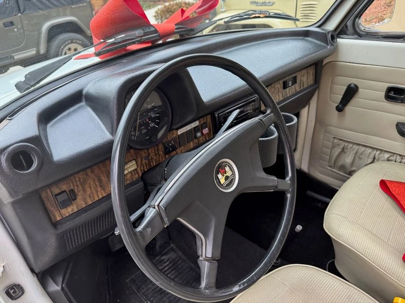 1977 Volkswagen Super Beetle - Image 5 of 14