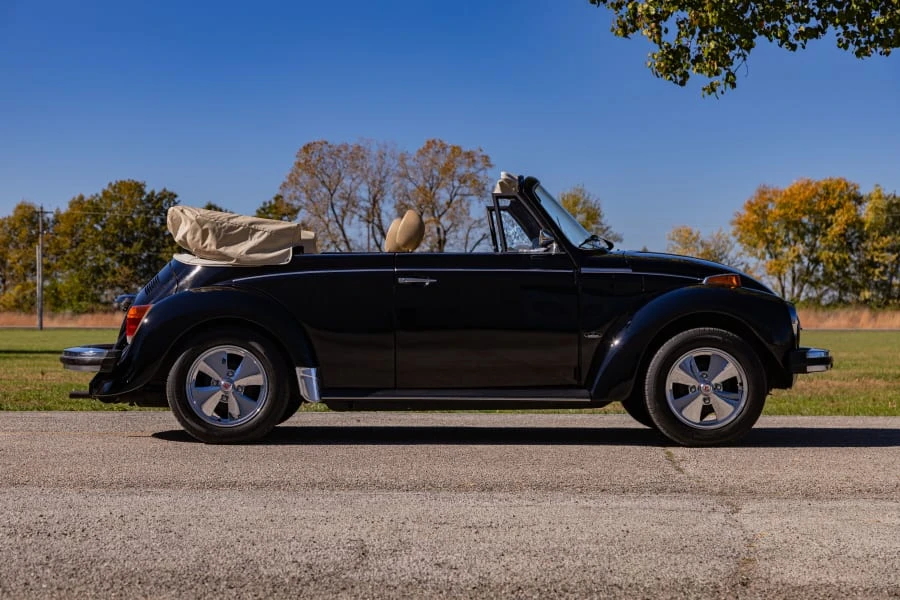1977 Volkswagen Super Beetle - Image 2 of 31