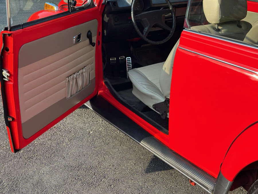 1977 Volkswagen Super Beetle - Image 24 of 31