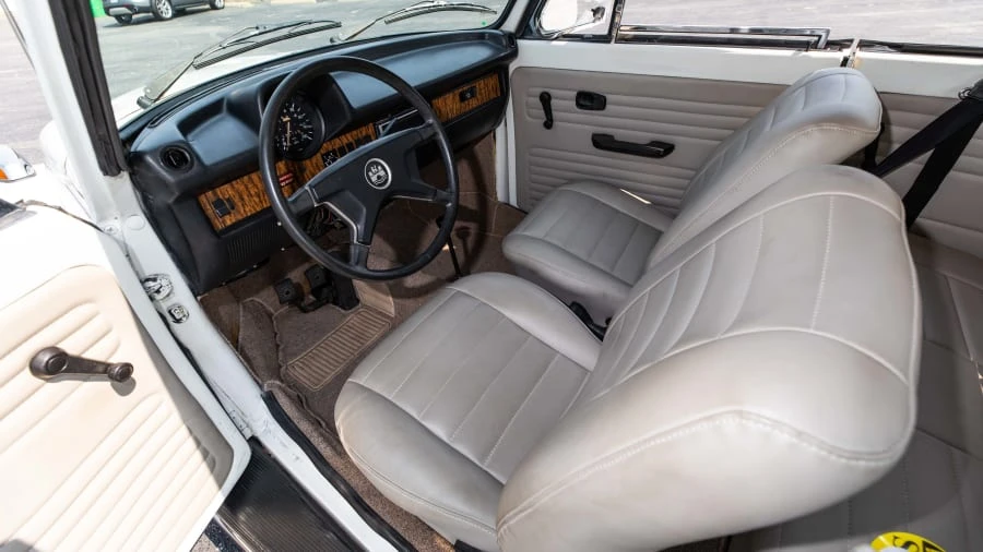 1977 Volkswagen Super Beetle - Image 4 of 15