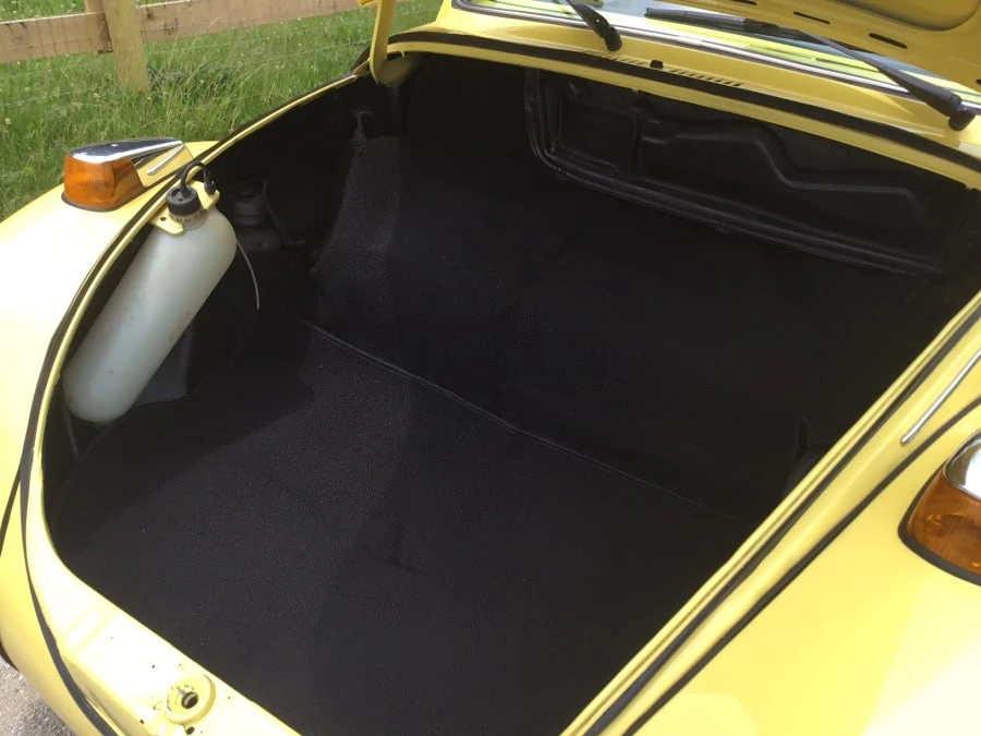 1977 Volkswagen Super Beetle - Image 26 of 28