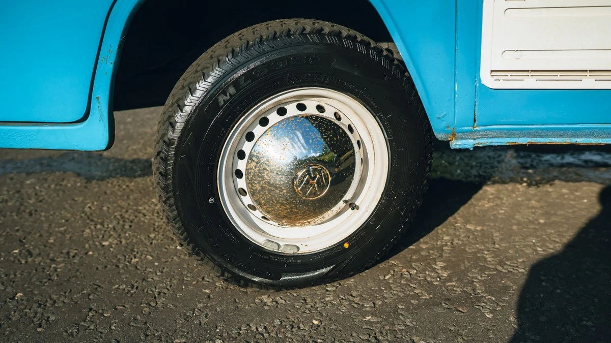 1977 Volkswagen Bay-Window Camper - Image 14 of 30