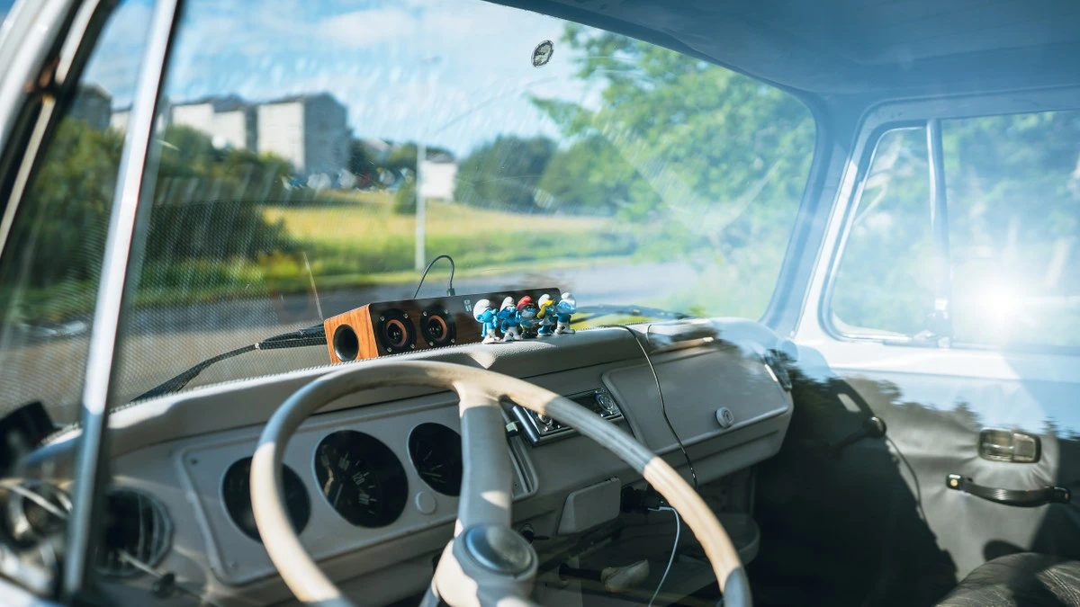 1977 Volkswagen Bay-Window Camper - Image 16 of 30