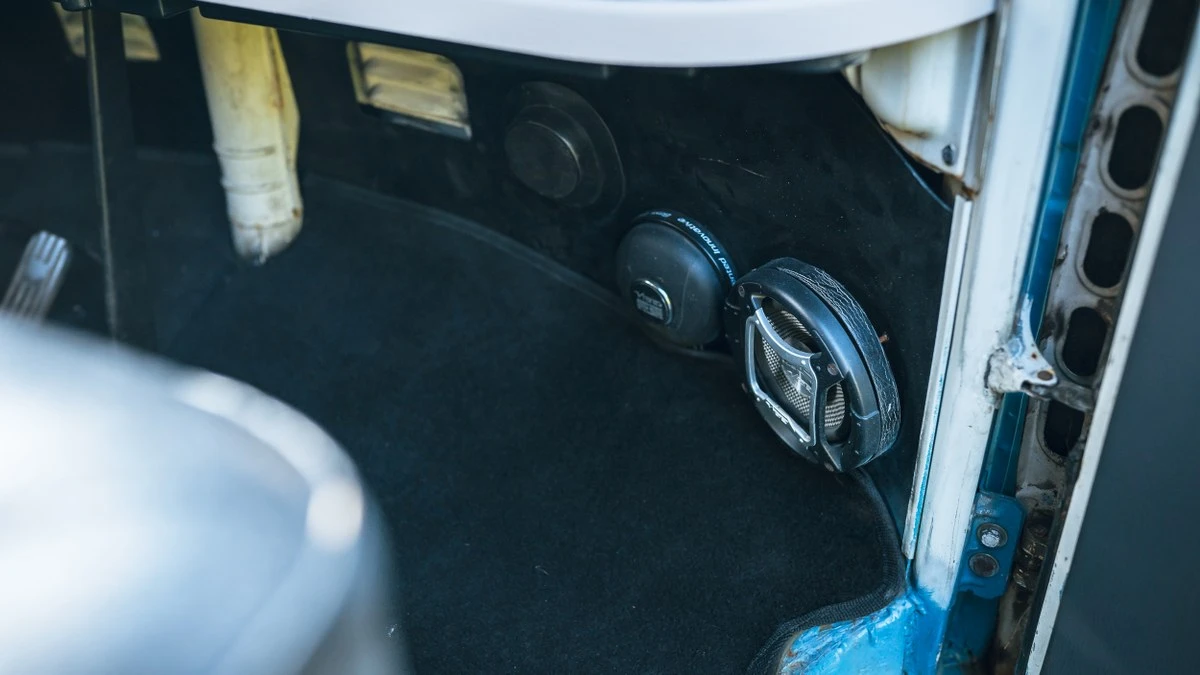 1977 Volkswagen Bay-Window Camper - Image 23 of 30