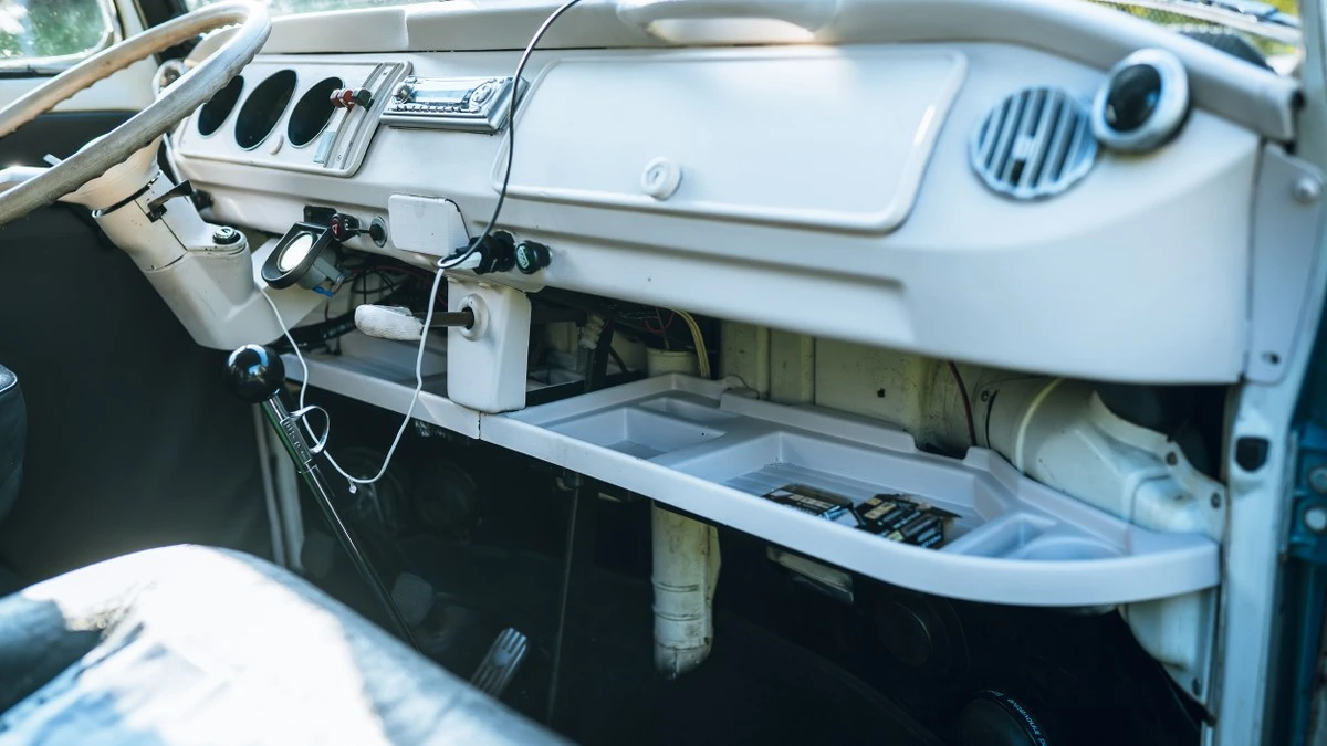 1977 Volkswagen Bay-Window Camper - Image 25 of 30