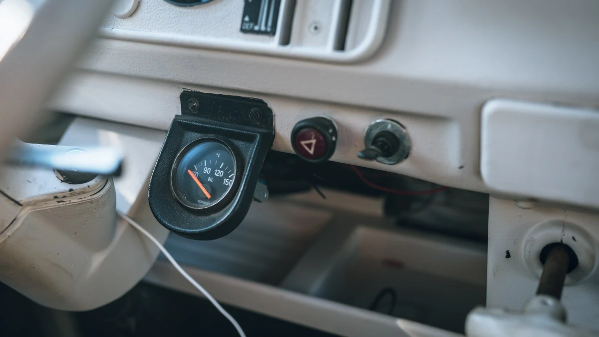 1977 Volkswagen Bay-Window Camper - Image 26 of 30
