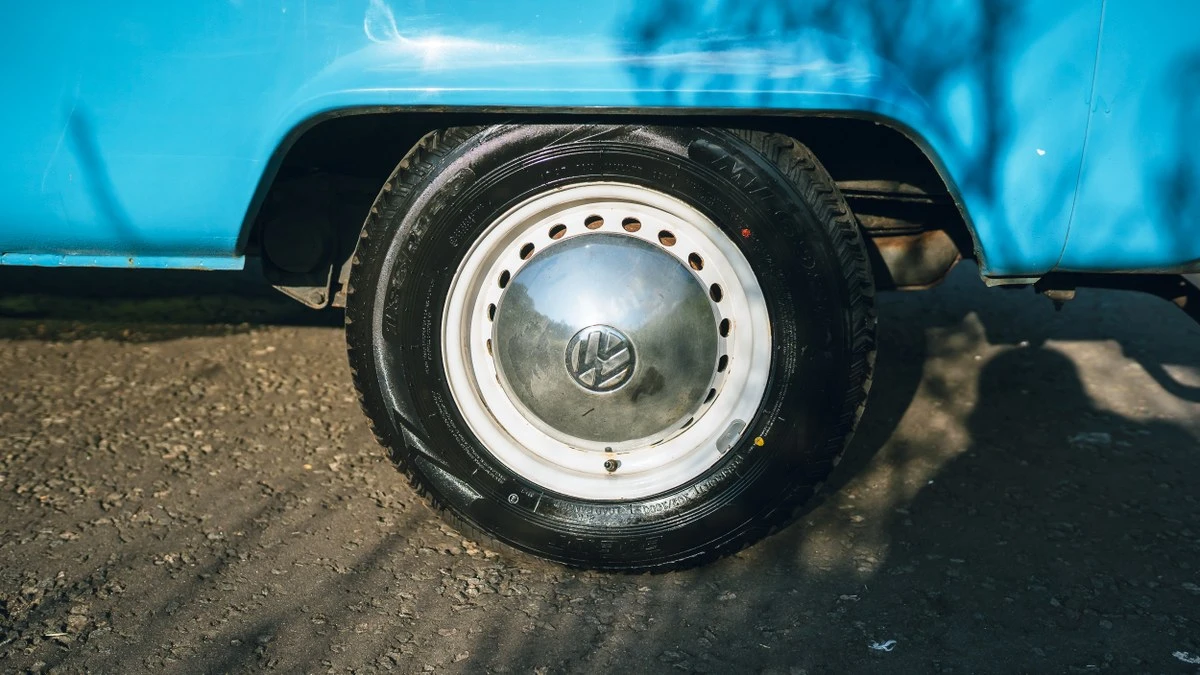 1977 Volkswagen Bay-Window Camper - Image 15 of 30