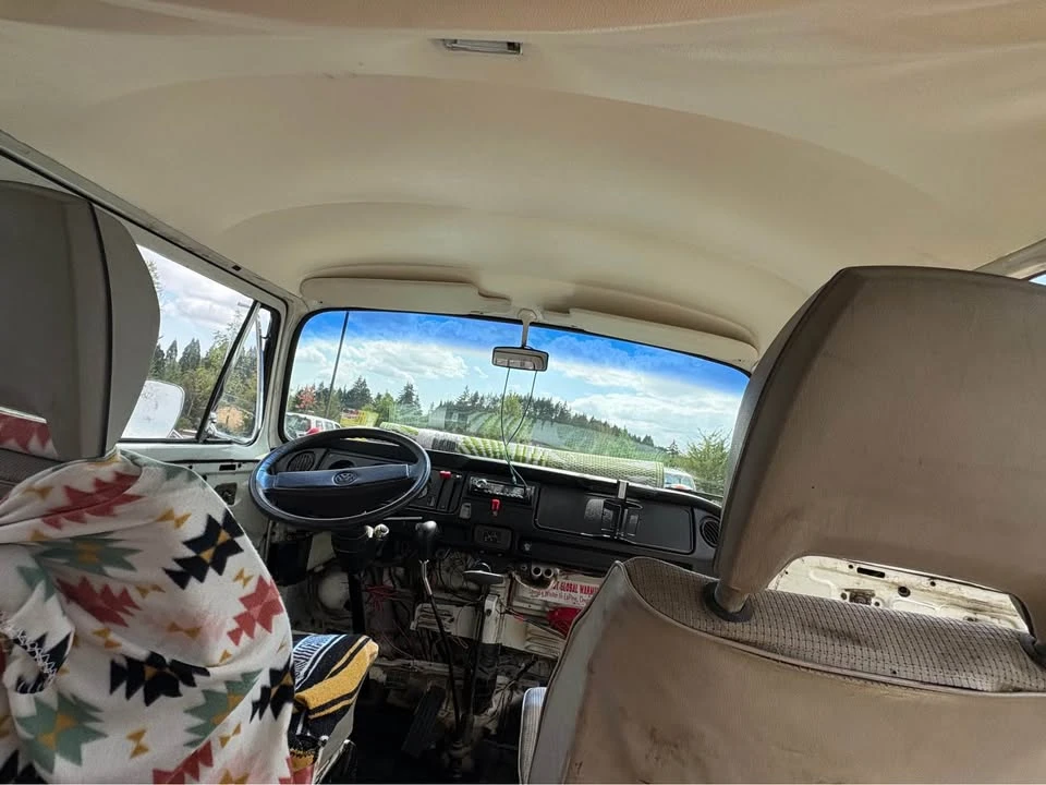 1977 Volkswagen Bay-Window Bus - Image 6 of 9