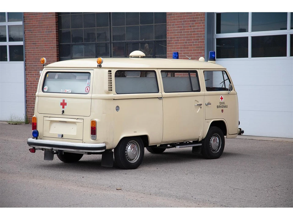 1977 Volkswagen Bay-Window Bus - Image 5 of 31