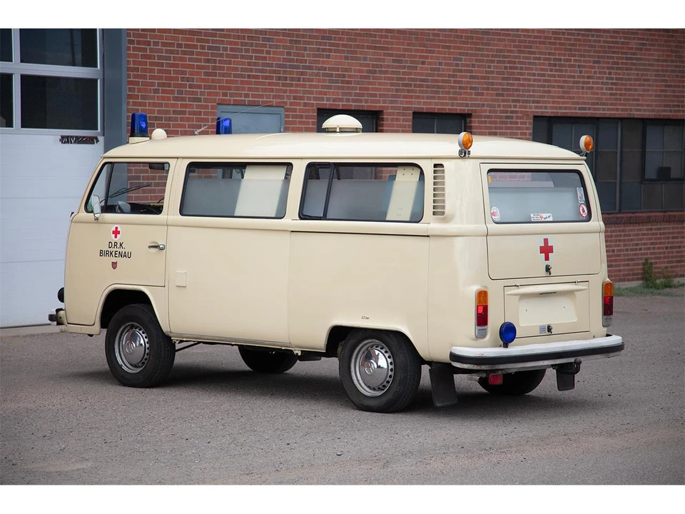 1977 Volkswagen Bay-Window Bus - Image 7 of 31
