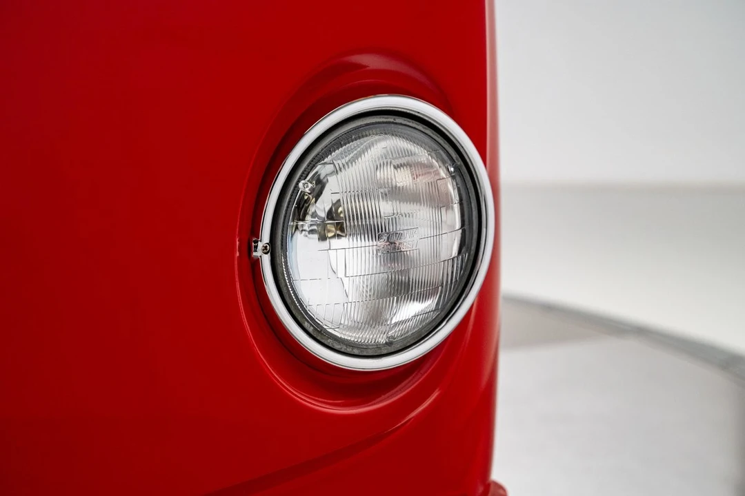 1977 Volkswagen Bay-Window Bus - Image 17 of 31