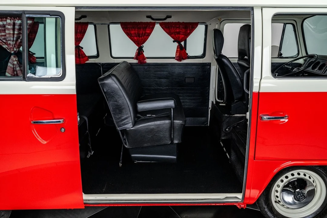 1977 Volkswagen Bay-Window Bus - Image 4 of 31