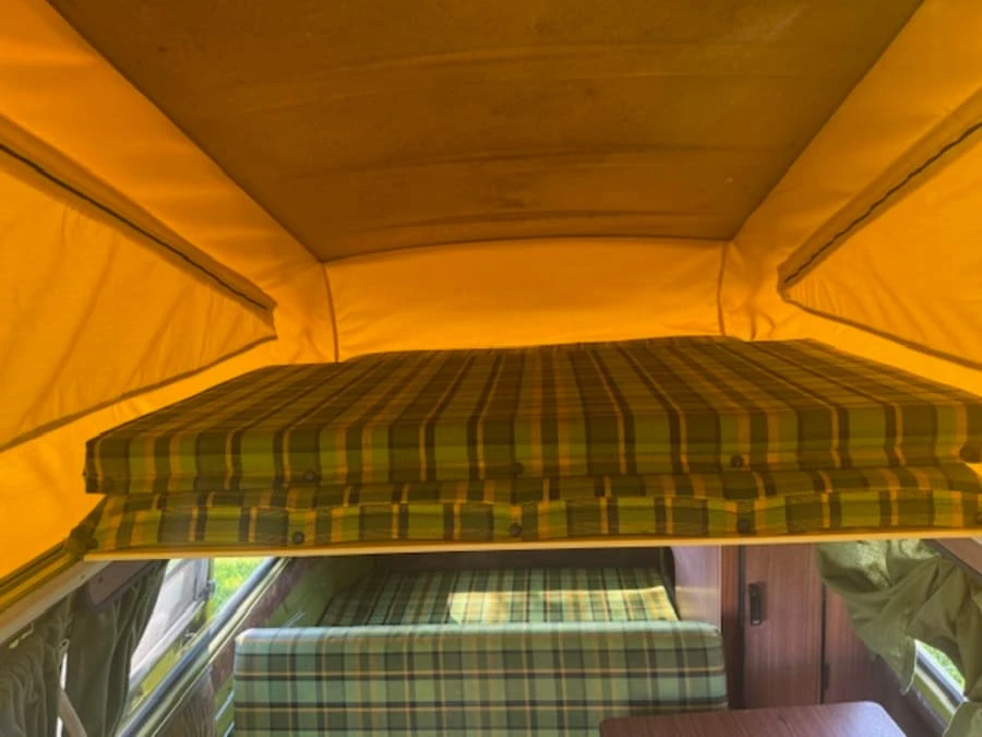 1977 Volkswagen Bay-Window Camper - Image 25 of 31
