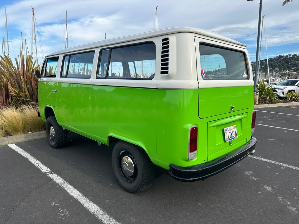 1977 Volkswagen Bay-Window Bus - Image 18 of 31
