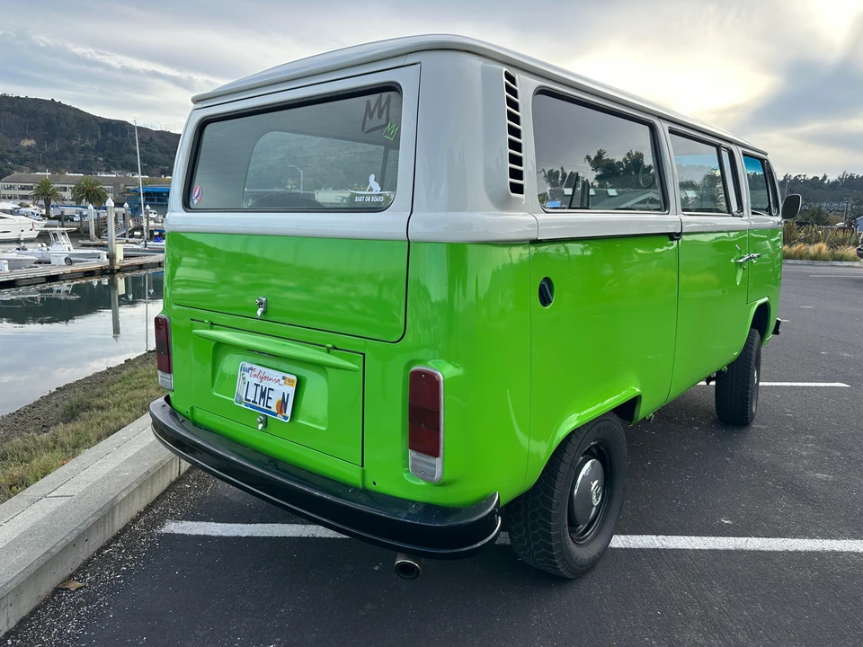 1977 Volkswagen Bay-Window Bus - Image 24 of 31