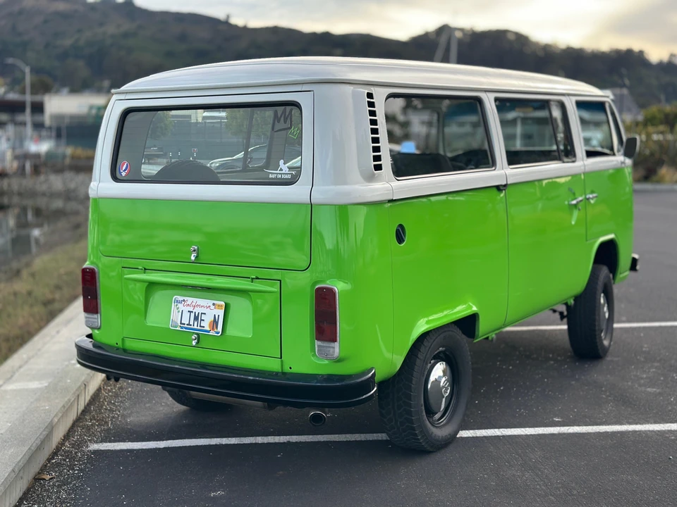 1977 Volkswagen Bay-Window Bus - Image 25 of 31
