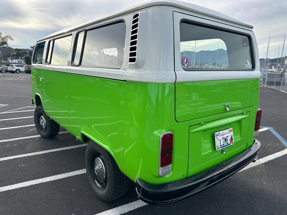 1977 Volkswagen Bay-Window Bus - Image 20 of 31
