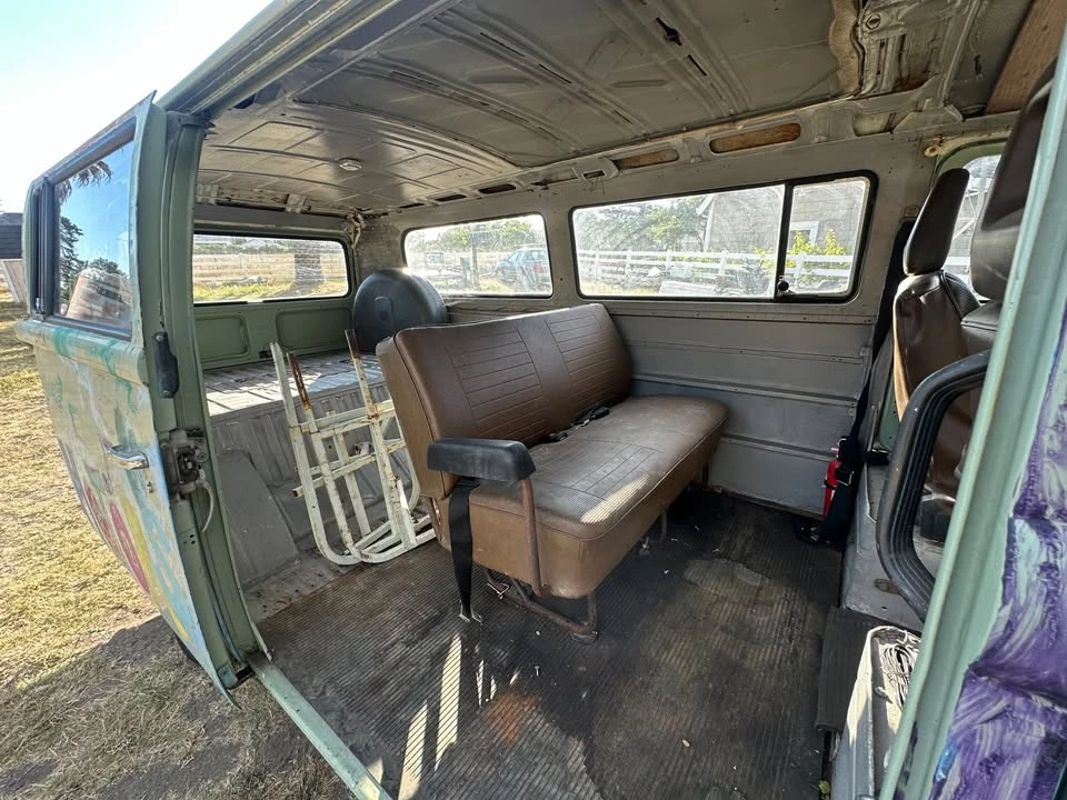 1977 Volkswagen Bay-Window Bus - Image 8 of 10