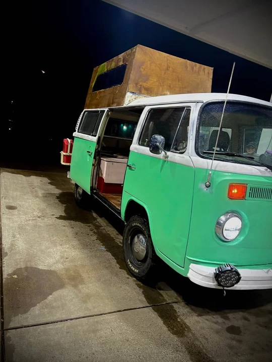1977 Volkswagen Bay-Window Bus - Image 5 of 5